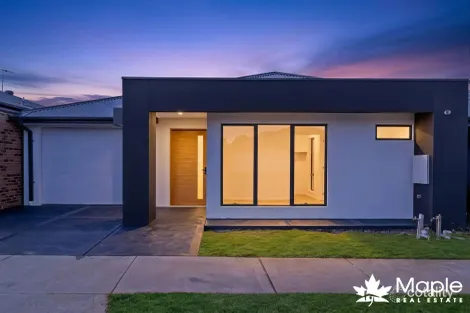 65 POWDERBARK CRES, MICKLEHAM, VIC 3064