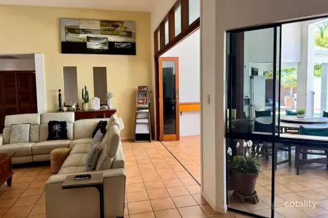 Property photo of 9 Malta Place Parrearra QLD 4575