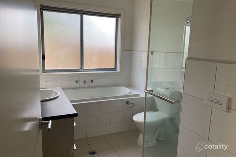 Property photo of 2/75 Ivanhoe Avenue St Albans VIC 3021
