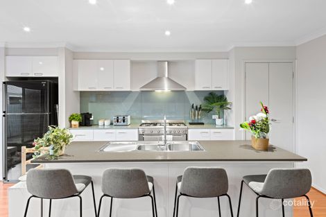 Property photo of 24 Whitfords Drive Armstrong Creek VIC 3217