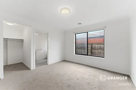 Property photo of 5 Rialto Close Wallan VIC 3756