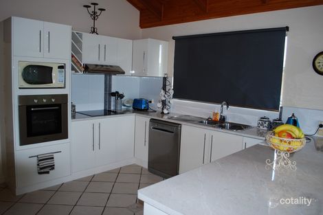 Property photo of 23 Pinnacle Court Avoca QLD 4670