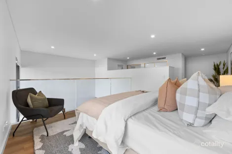 Property photo of 7/8 Macrae Road Applecross WA 6153