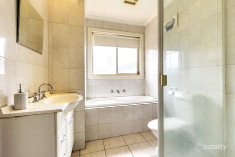 Property photo of 2/575 Whitehorse Road Mitcham VIC 3132