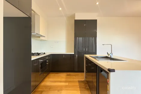 Property photo of 15/191 Reynolds Road Doncaster East VIC 3109