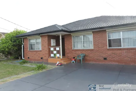 2 Golden Ct, Doveton, VIC 3177