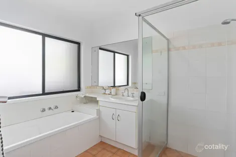 Property photo of 122 Billinghurst Crescent Upper Coomera QLD 4209