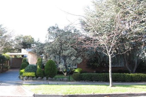 8 Langs Rd, Ivanhoe, VIC 3079