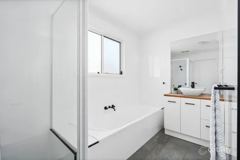 Property photo of 35/4 Parsons Road Lisarow NSW 2250