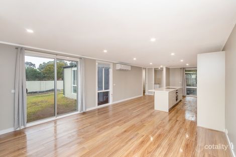 Property photo of 8 Jenner Court Wanniassa ACT 2903