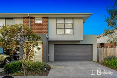 4 Verdelho Way, Clyde North, VIC 3978