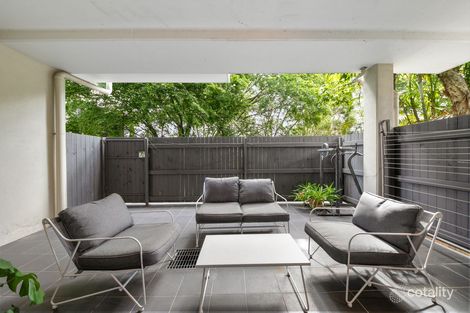 Property photo of 3/11 Cottenham Street Fairfield QLD 4103