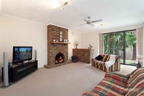 Property photo of 4 Aringa Way Tallebudgera QLD 4228