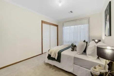 Property photo of 81 Truro Crescent Keilor Lodge VIC 3038