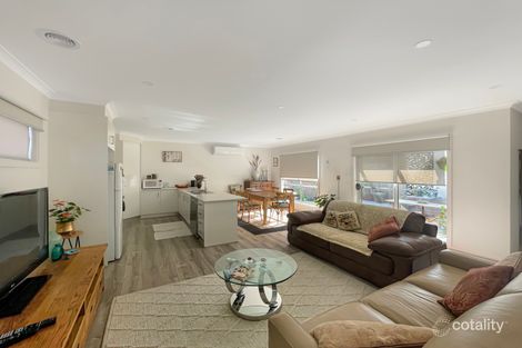 Property photo of 1/16 Glenfine Avenue Hamlyn Heights VIC 3215