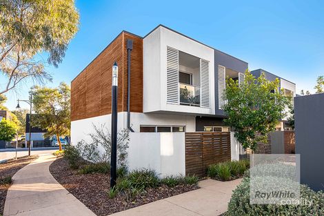 Property photo of 28 Waxflower Crescent Bundoora VIC 3083