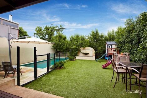 Property photo of 11 Malvern Grove Caulfield North VIC 3161