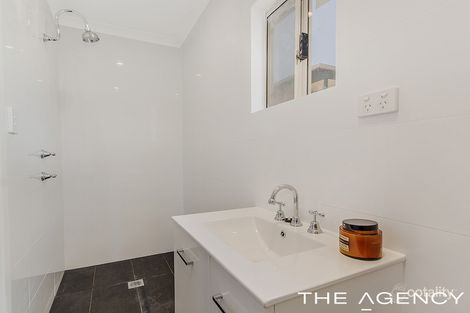 Property photo of 54 Minderoo Crescent Golden Bay WA 6174