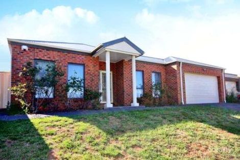24 Christina Cres, Kurunjang, VIC 3337