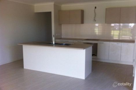 Property photo of 15 Warrego Circuit Sandhurst VIC 3977