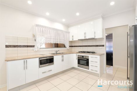 Property photo of 8 Oxford Drive Thomastown VIC 3074