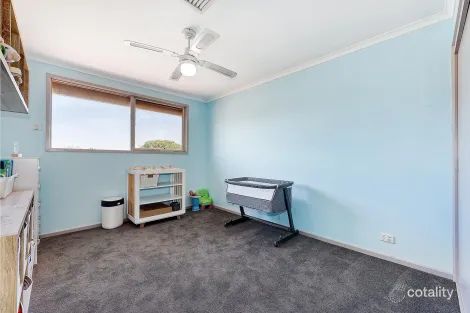 Property photo of 7 Linton Way Meadow Heights VIC 3048
