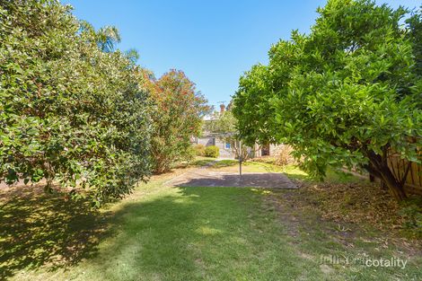 Property photo of 27 Hawthorn Road Northcote VIC 3070