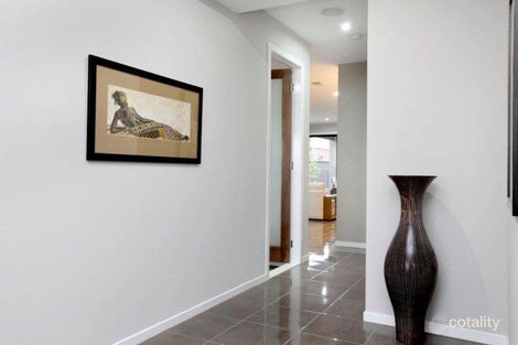 Property photo of 30 Mercantour Boulevard Tarneit VIC 3029