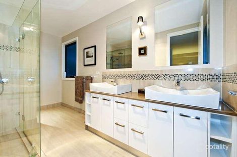 Property photo of 2 Little Mary Street Spotswood VIC 3015