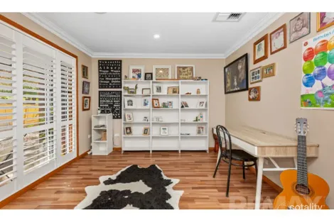 Property photo of 56 Jack Avenue Mount Austin NSW 2650