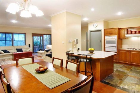 Property photo of 27 Patterson Avenue Burwood VIC 3125
