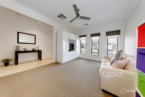 Property photo of 32 Lancewood Road Manor Lakes VIC 3024