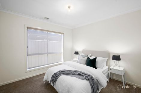Property photo of 11 Intervale Drive Avondale Heights VIC 3034