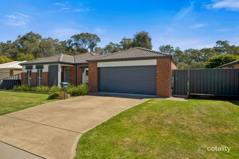 Property photo of 11 Murilla Crescent Wangaratta VIC 3677