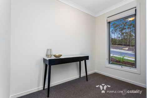 Property photo of 107 Creekwood Circuit Spring Mountain QLD 4300
