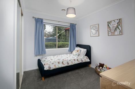 Property photo of 4 Wattle Bird Way Langwarrin VIC 3910