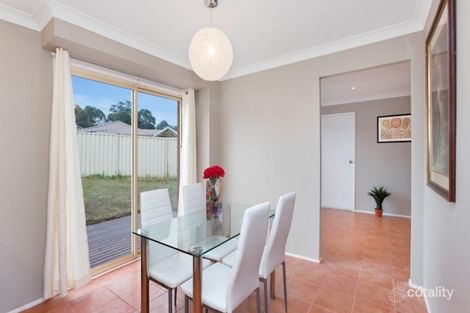 Property photo of 4 Gannon Close Bradbury NSW 2560