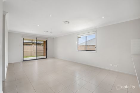 Property photo of 8 Archer Road Spring Farm NSW 2570