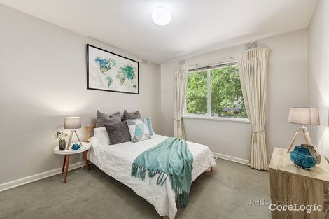 Property photo of 4/66 Wattle Valley Road Canterbury VIC 3126