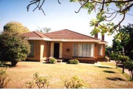 11 Gainsborough St, Castlemaine, VIC 3450