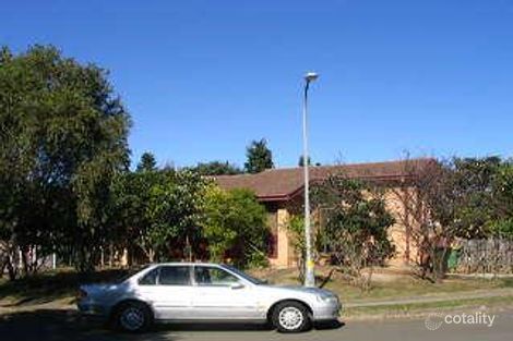 10 Glenroy Cres, St Johns Park, NSW 2176