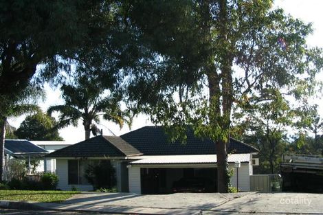 17 Butler Cres, Warners Bay, NSW 2282