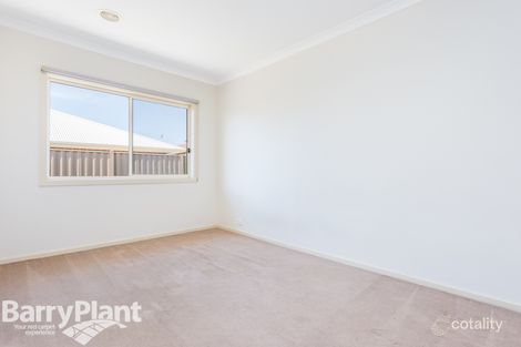 Property photo of 6 Grenache Street Point Cook VIC 3030