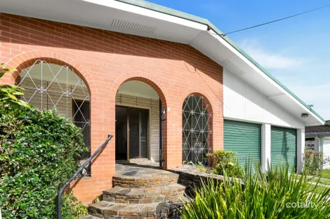 7 Hogan St, Westcourt, QLD 4870