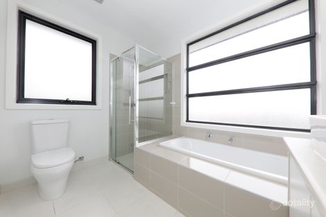 Property photo of 1/3 Renown Street Burwood VIC 3125