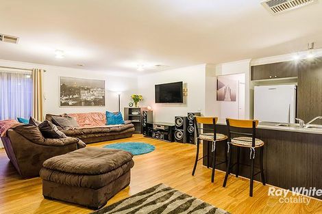 Property photo of 17 Wodalla Place Lyndhurst VIC 3975