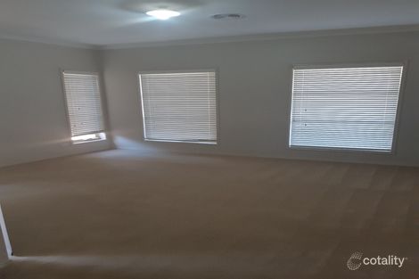 Property photo of 10 Urchin Way Point Cook VIC 3030