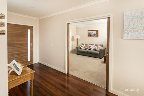 Property photo of 21 Birkdale Square Tatura VIC 3616