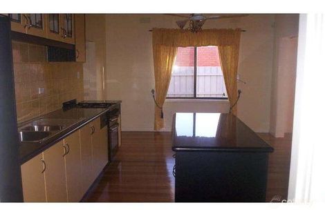 5 Greenock St, Reservoir, VIC 3073