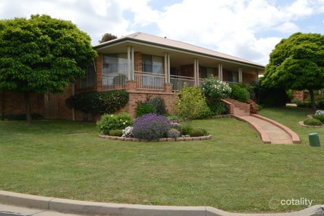 2 Magnolia Way, Orange, NSW 2800